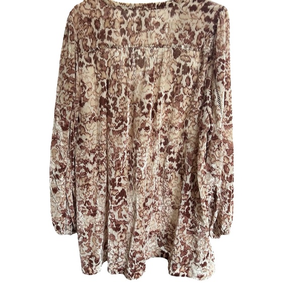 By Anthropologie Long-Sleeve Velvet Tunic Top - Picture 5 of 5